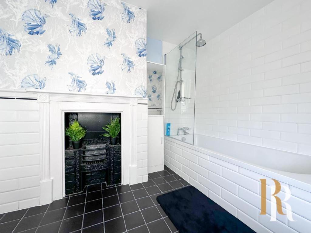 Fisherman'S Cottage - Harwich Breaks - Brand New - Long Stays Available Great Prices - Get In Touch For All Bookings - Cottage In Harwich - Beach Stay Exterior photo